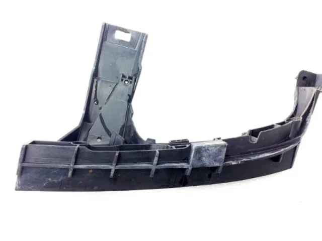 Кронштейн заднего бампера правый для Audi A6 C7 2010-2018 на фотографиях