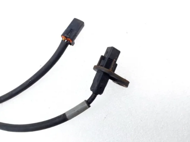 Датчик ABS передний правый для Kia Ceed 2 JD 2012-2016 на фотографиях