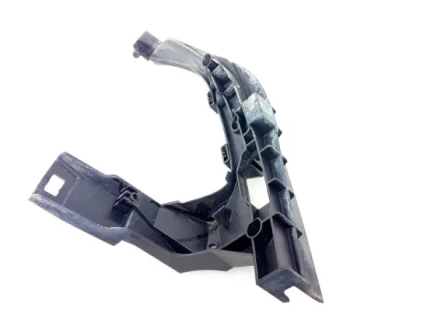 Кронштейн заднего бампера правый для Audi A6 C7 2010-2018 на фотографиях