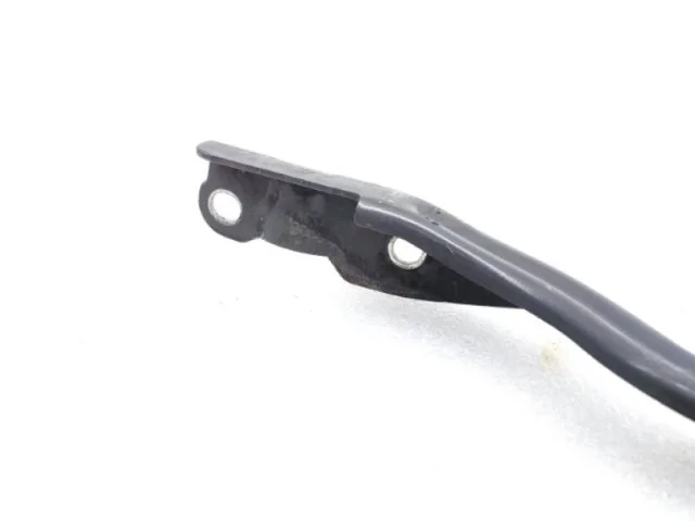 Петля капота левая для Hyundai Solaris 1 рестайлинг 2014-2017 на фотографиях