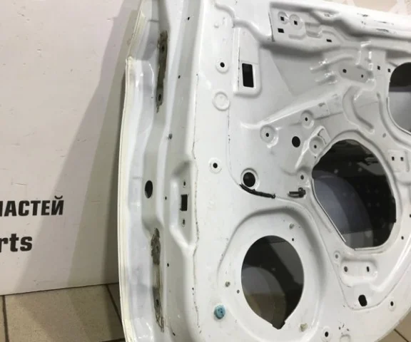 Дверь задняя правая для Hyundai Solaris 1 рестайлинг 2014-2017 на фотографиях