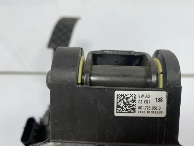 Педальный узел для Skoda Rapid II 2020+ на фотографиях