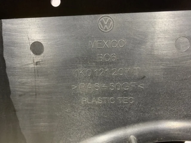 Диффузор вентиляторов для Volkswagen Golf VI (5K) 2008-2012 на фотографиях