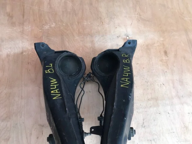 Рычаг задний левый нижний для Mitsubishi Grandis 2003-2011 на фотографиях