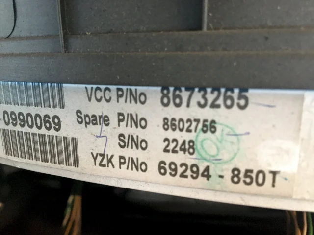 Приборная панель для Volvo XC90 I C 2002-2014 на фотографиях