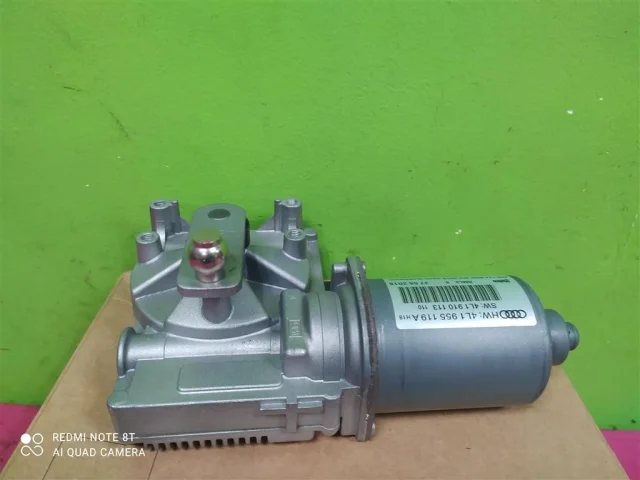 Мотор стеклоочистителя для Audi Q7 4L 2005-2015 на фотографиях