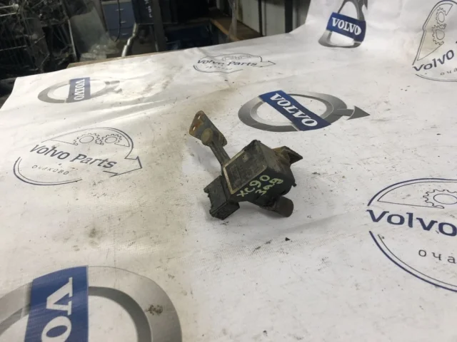 Датчик положения кузова для Volvo XC60 Y20 2008-2017 на фотографиях