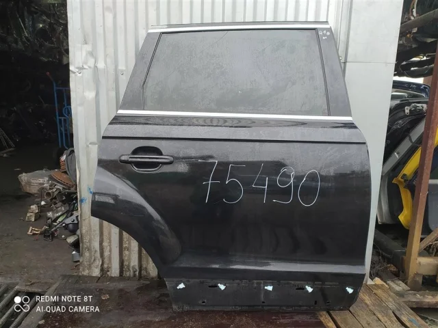 Уплотнитель передней правой двери для Audi Q7 4L 2005-2015 на фотографиях