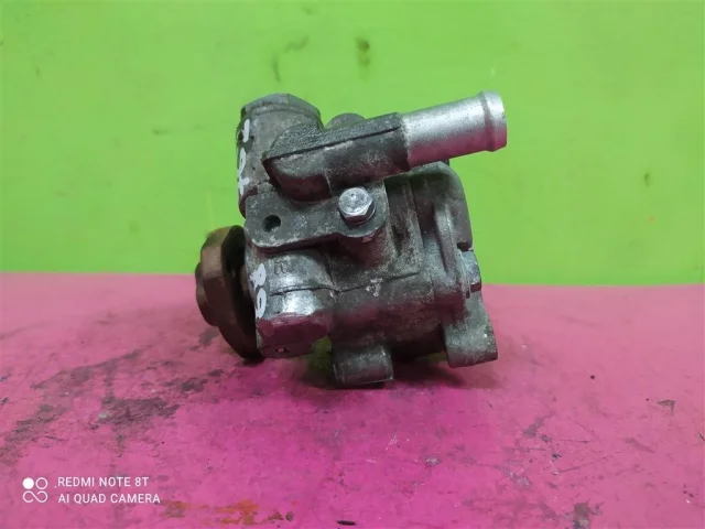 Насос ГУР для Volkswagen Jetta 4 1J 1998-2005 на фотографиях