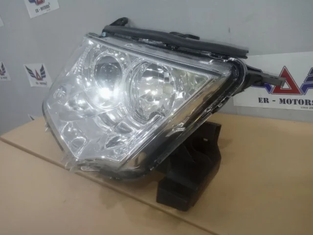 Усилитель переднего бампера для Mitsubishi Pajero Sport KH0 rest 2013-2017 на фотографиях