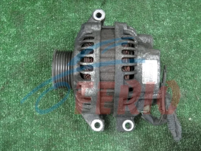 Генератор для Honda CR-V RD 2001-2006 на фотографиях