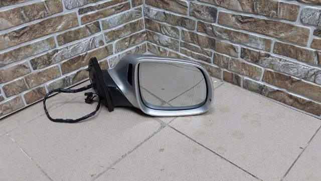 Зеркала для Audi Q7 4L 2005-2015 на фотографиях