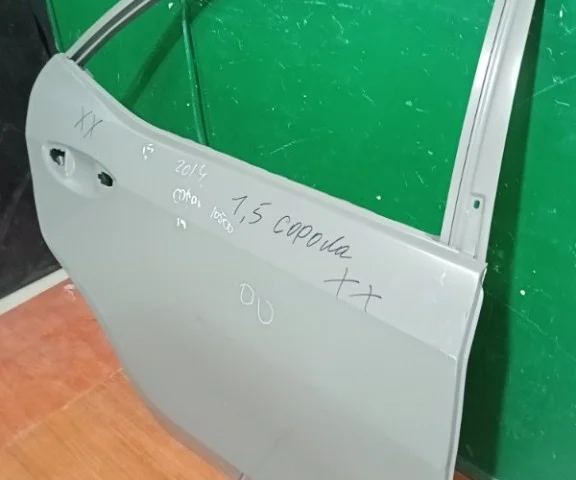 Дверь задняя правая для Toyota Corolla E180 rest (RU) 2016-2019 на фотографиях