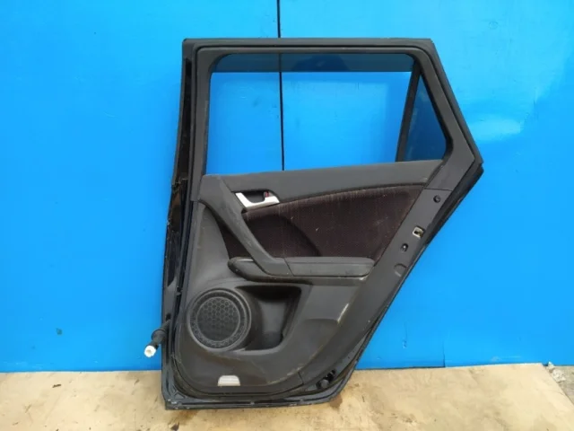 Двери для Honda Accord 9 2013-2020 на фотографиях