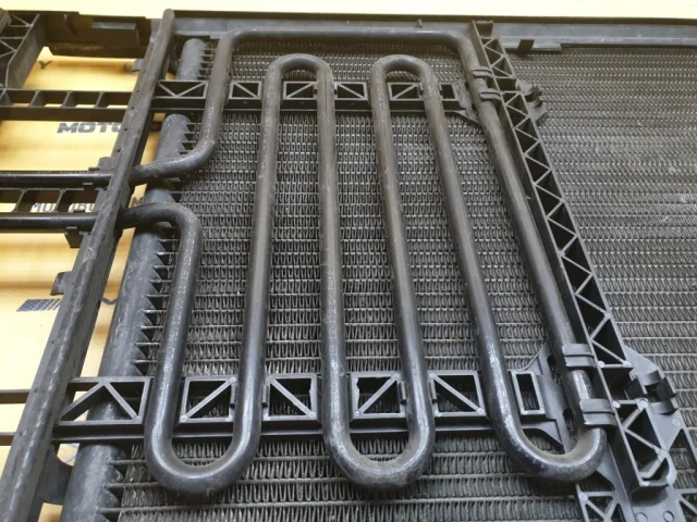 Радиатор кондиционера для BMW 5er Е39 1995-2003 на фотографиях