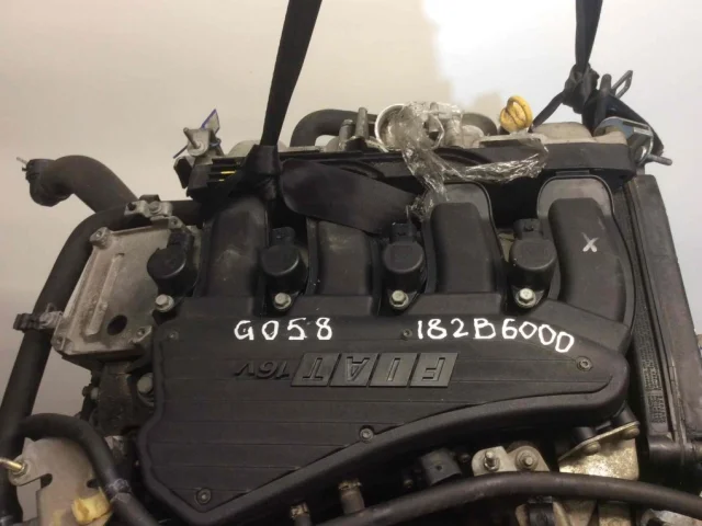 Двигатель без навесного для Fiat Marea Седан 1996-2002 на фотографиях