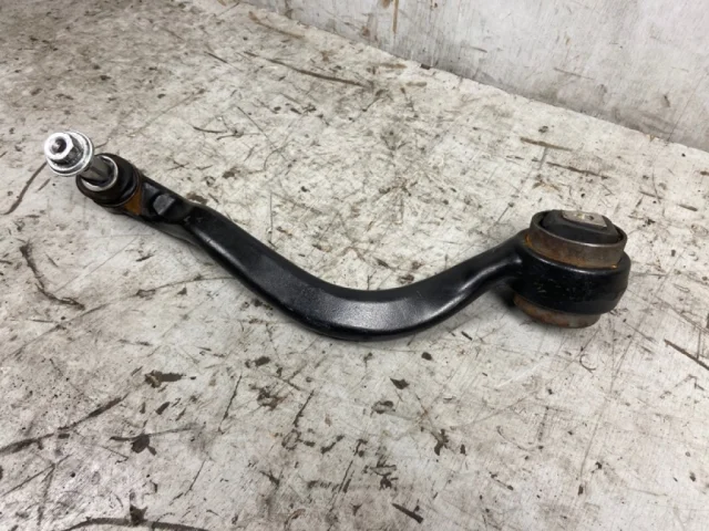 Рычаг продольный задний правый для BMW X5 Е70 2006-2013 на фотографиях