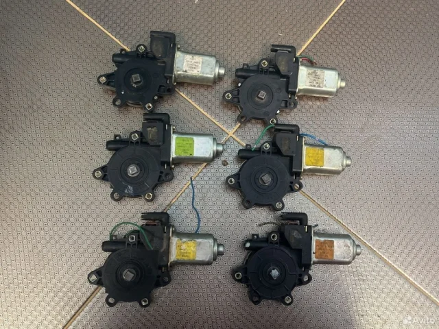 Мотор стеклоподъемника задний левый для Nissan Almera Classic B10 2006-2012 на фотографиях