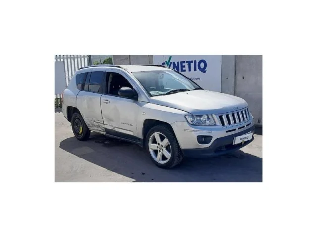 Бампер передний для Jeep Compass 1 MK rest 2011-2016 на фотографиях