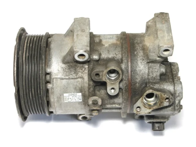 Компрессор кондиционера для Toyota RAV4 XA30 2005-2012 на фотографиях
