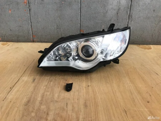 Фара левая для Subaru Legacy BL/B13 2003-2009 на фотографиях