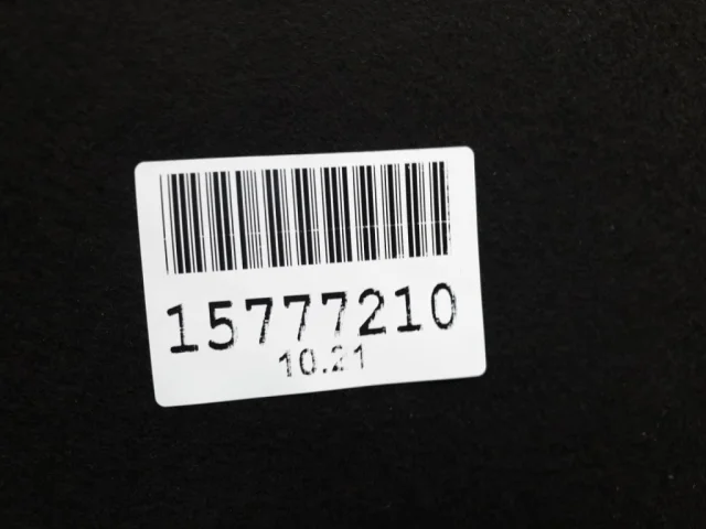 Полка багажника для Skoda Rapid I rest NH3 2017-2020 на фотографиях