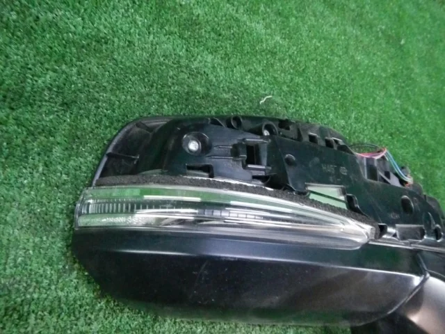 Зеркала для Toyota RAV4 XA50 2019+ на фотографиях