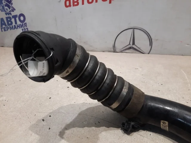 Патрубок интеркулера для BMW X5 Е70 2006-2013 на фотографиях