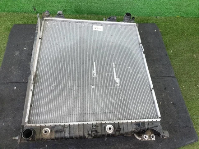 Радиатор охлаждения ДВС для Mercedes-Benz GL class X166 2012-2016 на фотографиях