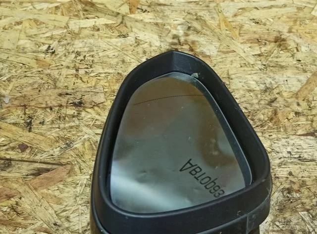 Зеркало боковое правое для Opel Insignia Седан A 2008-2017 на фотографиях