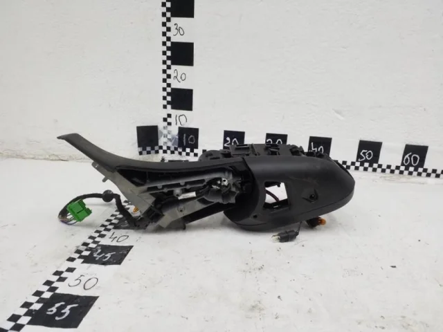 Зеркало боковое левое для Volvo C30 MK 2006-2013 на фотографиях