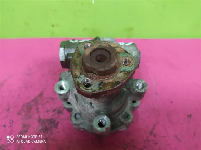 Насос ГУР для Volkswagen Jetta 4 1J 1998-2005 на фотографиях