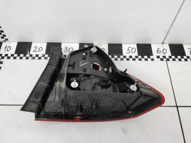 Фонарь левый для Honda Civic FD 2005-2012 седан на фотографиях