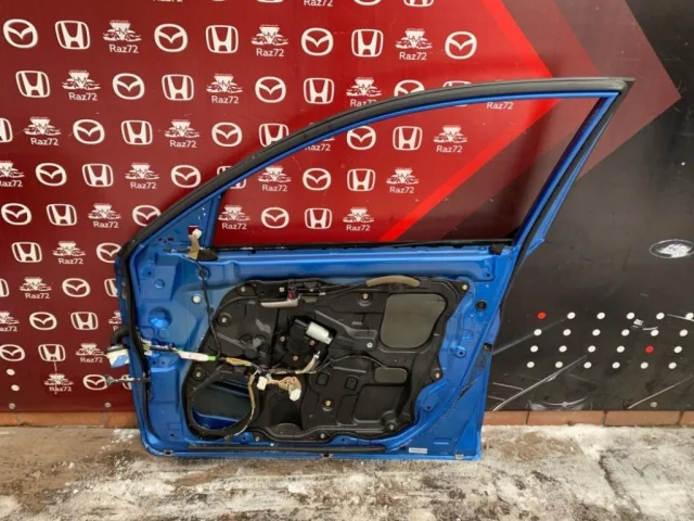 Дверь передняя правая для Mazda 3 BK Хэтчбек 2003-2009 на фотографиях