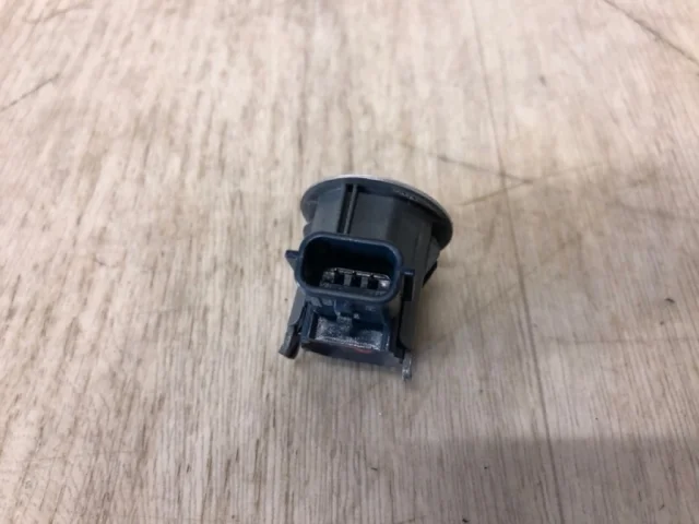 Датчик парктроника передний для Mitsubishi Outlander III 3 rest GF0W 2018-2022 на фотографиях