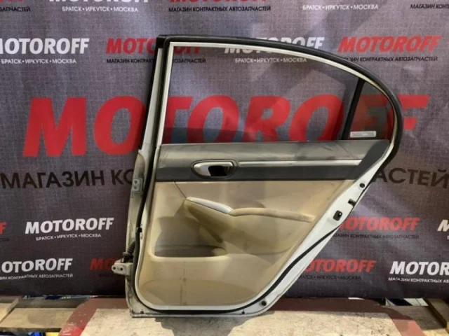 Двери для Honda Civic FD 2005-2012 седан на фотографиях