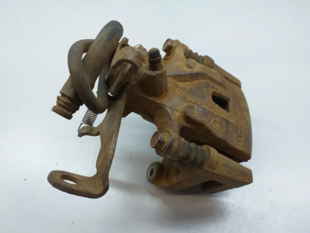 Суппорт задний левый для Mazda CX 5 KF 2017 на фотографиях