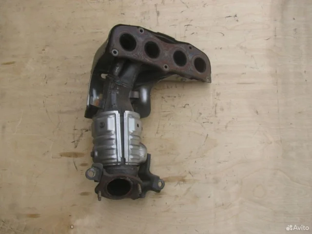 Выпускной коллектор для Toyota RAV4 XA30 2005-2012 на фотографиях