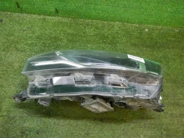 Фара ксенон левая для Skoda Rapid I rest NH3 2017-2020 на фотографиях