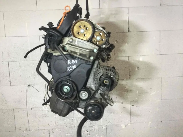 Двигатель без навесного для Volkswagen Polo IV (9N) 2001-2005 на фотографиях