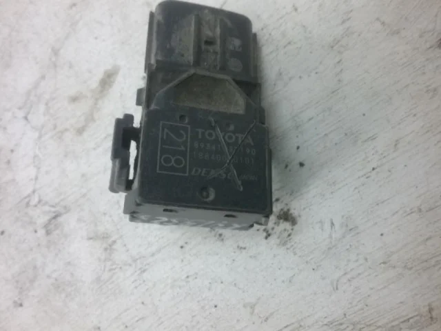 Парктроник задний для Toyota Land Cruiser 200 2007-2015 на фотографиях