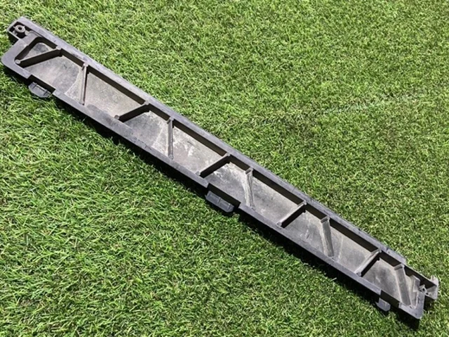 Панель радиатора (телевизор) для Skoda Rapid I NH3 2012-2017 на фотографиях