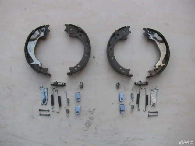 Трос ручника левый для Honda CR-V RD 1995-2001 на фотографиях