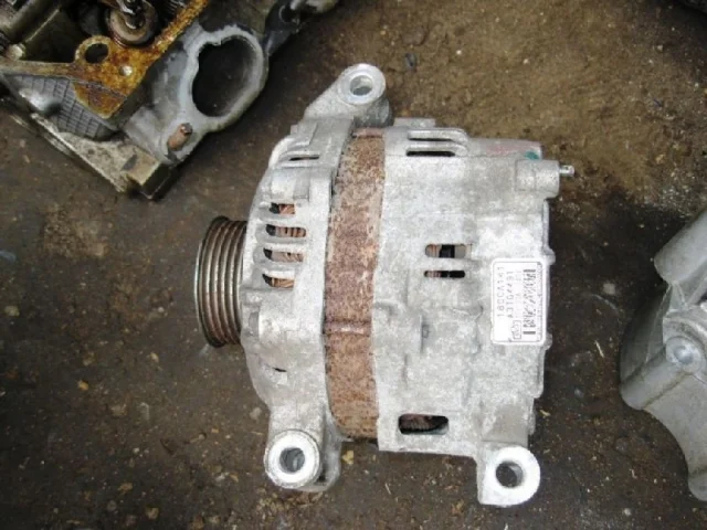 Генератор для Mitsubishi Outlander XL 2006-2012 на фотографиях