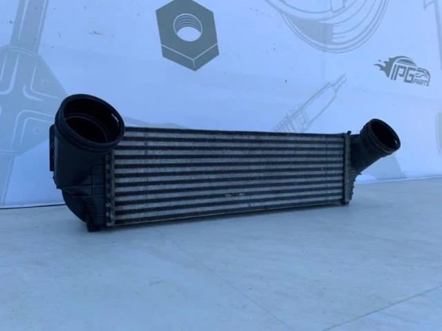 Интеркулер для BMW X5 Е70 2006-2013 на фотографиях