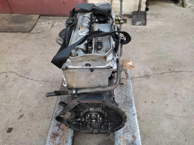 Двигатель для Mercedes-Benz Vito W639 Vito Микроавтобус 2003-2013 на фотографиях