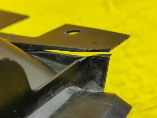 Воздуховод радиатора левый для BMW 3er Е46 1998-2007 на фотографиях