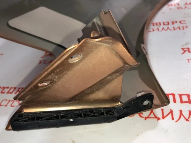 Крылья для Nissan Tiida SC11 Седан 2007-2014 на фотографиях