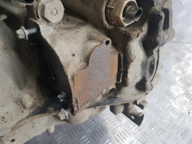 Двигатель без навесного для Mercedes-Benz Vito W447 Vito 2014-2022 на фотографиях