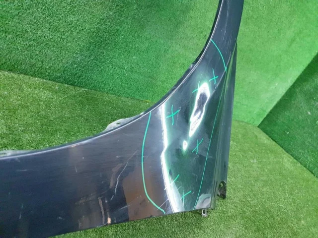 Крылья для Toyota Corolla E180 rest (RU) 2016-2019 на фотографиях